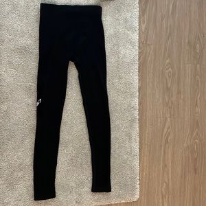 gymshark leggings with mesh side paneling on each side